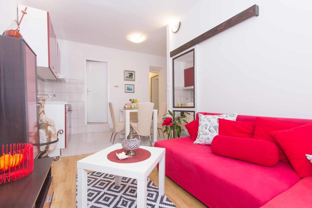 Red Valentino Apartment Split Exteriér fotografie